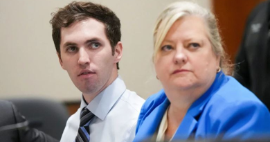 Arma de presunto asesino y bala que mató a Charlie Kirk no coinciden; defensa pide aplazar audiencia