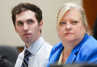 Arma de presunto asesino y bala que mató a Charlie Kirk no coinciden; defensa pide aplazar audiencia