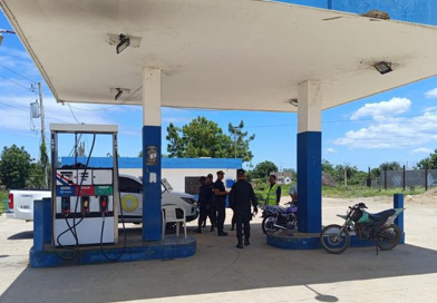 Cierran otras tres estaciones de combustible en Azua y Montecristi