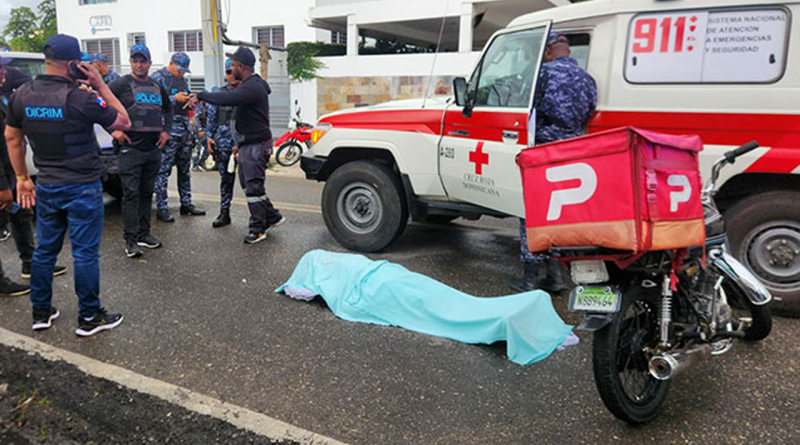 Chofer de DiDi ultima repartidor de PedidosYa en medio de discusión en plena avenida Chofer de DiDi ultima repartidor de PedidosYa en medio de discusión en plena avenida