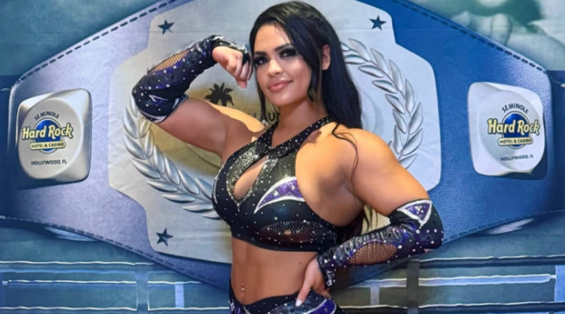 Luchadora dominicana firma con WWE Luchadora dominicana firma con WWE