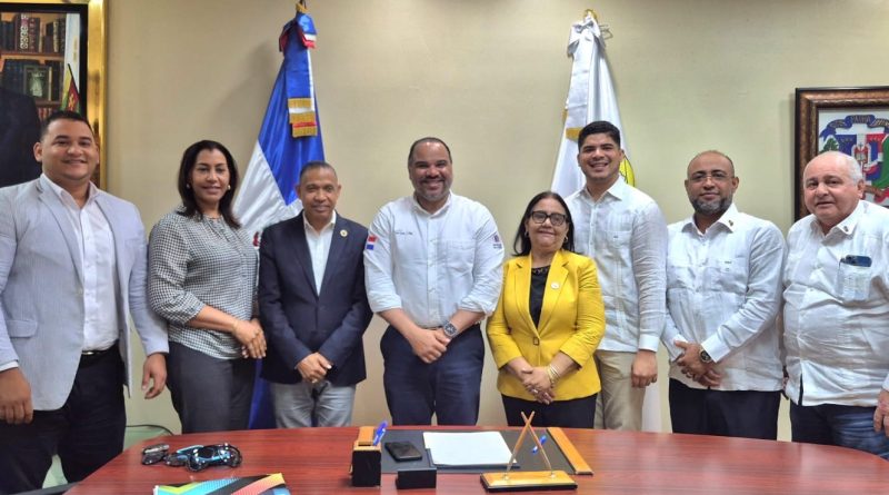 Defensor del Pueblo presenta Red de Articulación Territorial en encuentro con autoridades municipales de SFM
