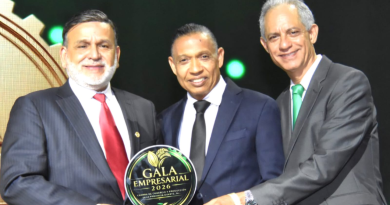Alcalde Alex Díaz recibe reconocimiento en Gala Empresarial 2026 por su aporte al desarrollo sostenible de SFM