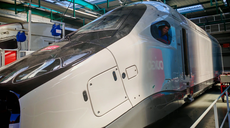 Inician ensamblaje de 13 trenes del Monorriel de Santiago