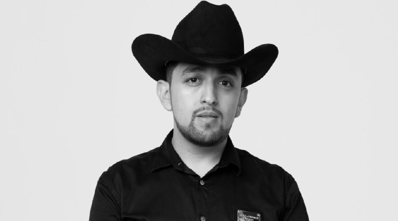 Asesinan a balazos a cantante mexicano Adán R.