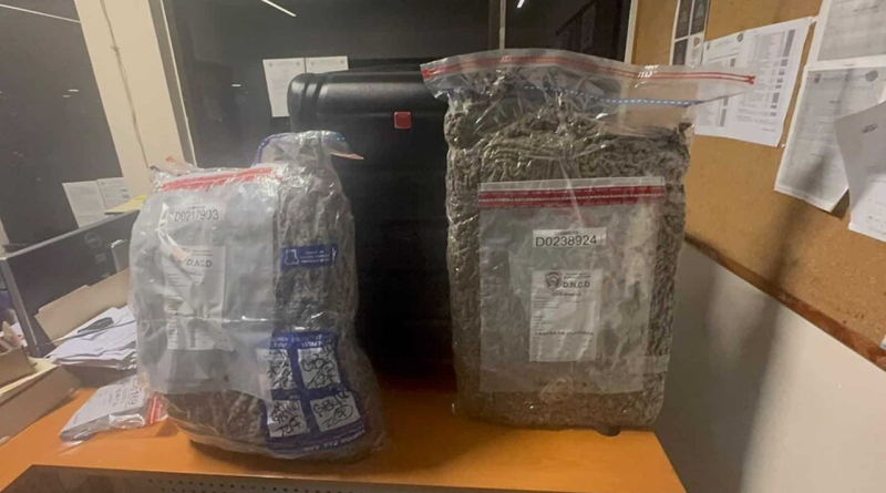 Dejan abandonada en el AILA una maleta cargada con casi 29 libras de marihuana