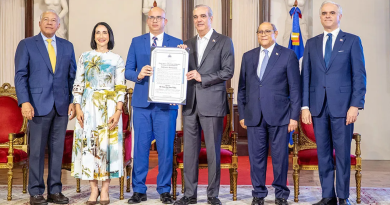 Dr. Nelson Abreu Ventura recibe Premio Nacional a la Excelencia Docente 2026
