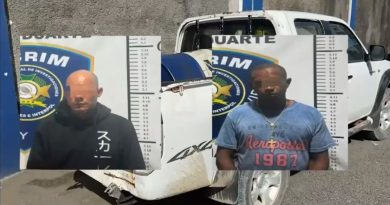 Apresan dos hombres por presunta sustracción de combustible en Circunvalación de SFM Apresan dos hombres por presunta sustracción de combustible en Circunvalación de SFM