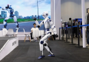 Los robots chinos pasan del espectáculo a realizar tareas cotidianas Los robots chinos pasan del espectáculo a realizar tareas cotidianas