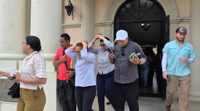 Ayuntamiento de SFM se une al Simulacro Nacional de Evacuación ante terremotos Ayuntamiento de SFM se une al Simulacro Nacional de Evacuación ante terremotos